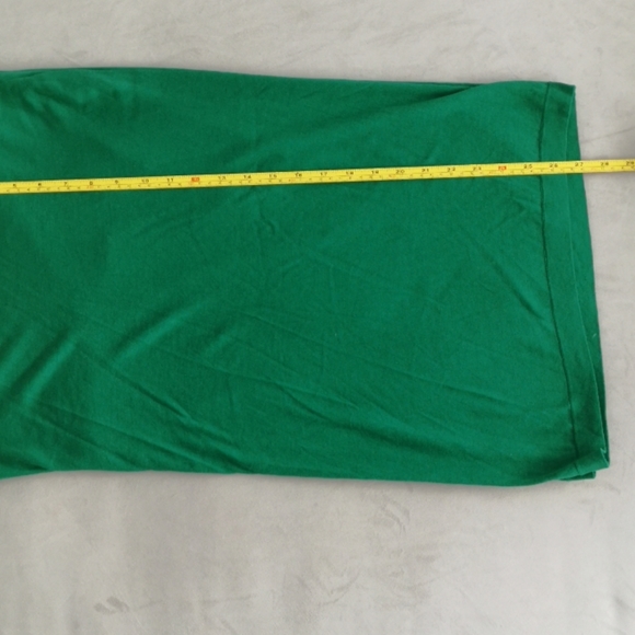 BCBG MaxAzria Scarf/Shawl - Picture 3 of 6